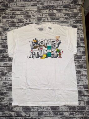 Looney Tunes Family X-Large White T-shirt Faded Retro Look - NWT